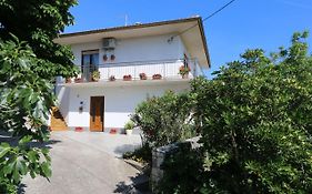 Apartment Car Marica